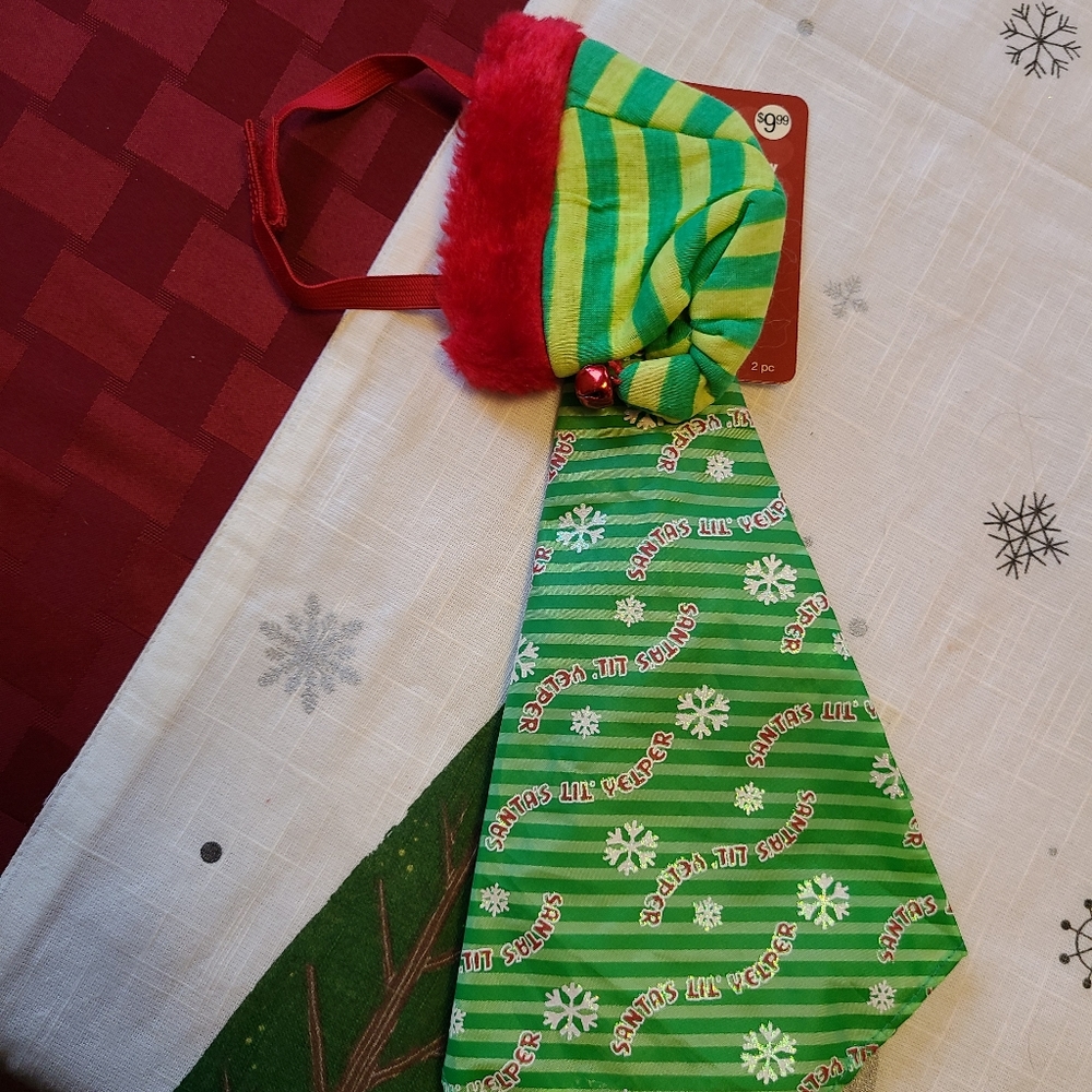 Christmas Dog hat and scarf. New